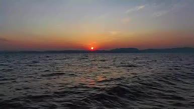 大海日出日落滇池黄昏情绪视频的预览图